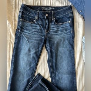 American Eagle Dark Wash Jeans Size 6